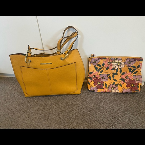 Steve Madden Handbags - Steve Madden purse & accessory bag